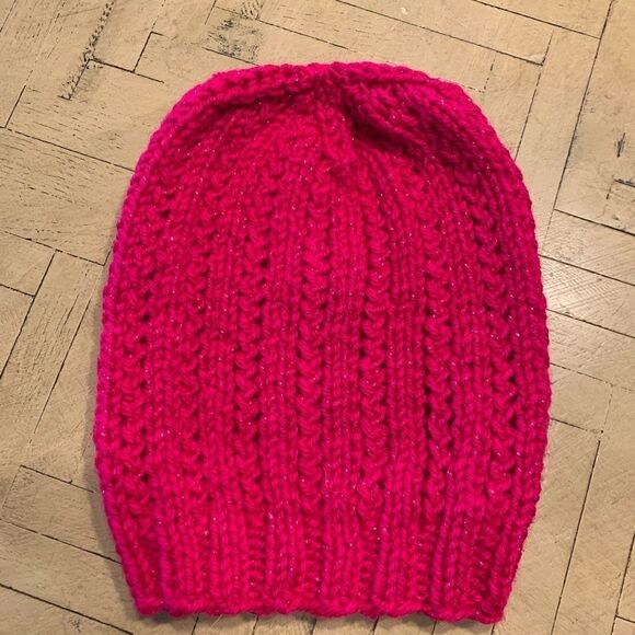 Brand New Hand Knit Magenta Beanie Metallic - Picture 1 of 3